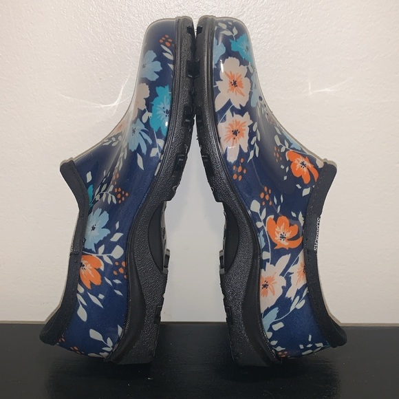 Sloggers Women's Floral Fun Blue Outdoor Rain Garden Clogs Sz 7 - Picture 8 of 9